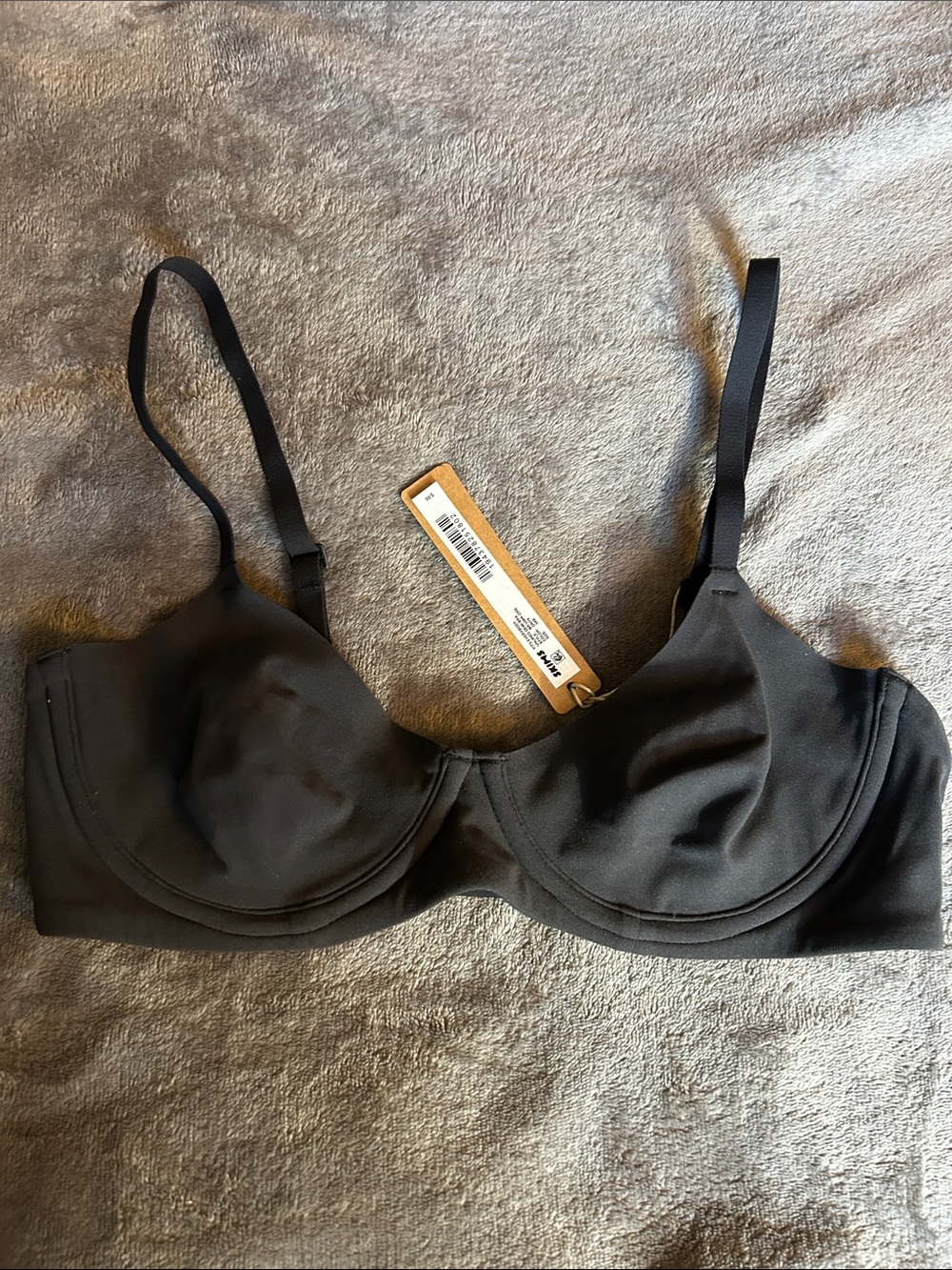 SKIMS-Fits Everybody-Underlined Demi BRA 34B